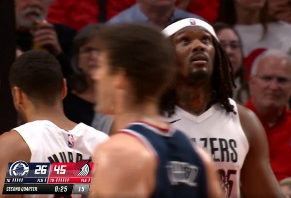 广州股票配资 你要毁了快船吗？罗威底角三分球两连中 分差达到19分